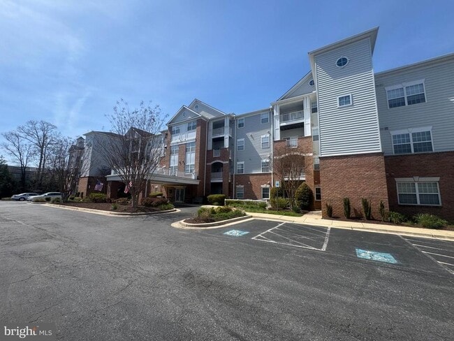 Foto del edificio - 2604 Chapel Lake Dr