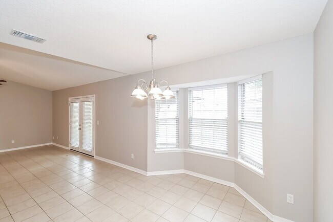 Foto del edificio - 8476 Allwine Ct