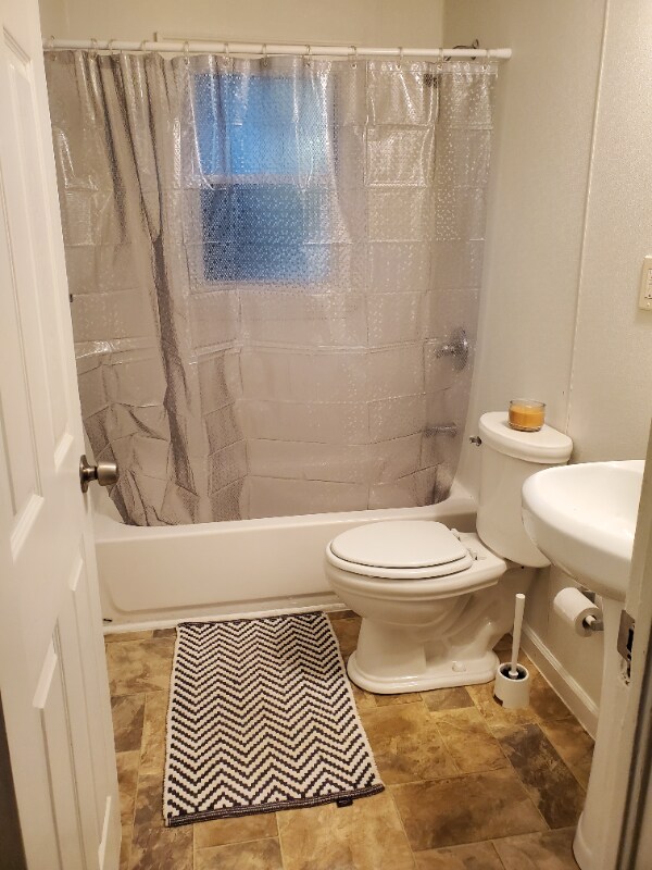 Foto del edificio - 1431 Nash Rd NW