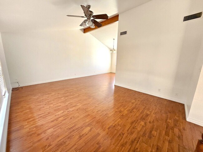 Building Photo - 3617 Tamal Ct