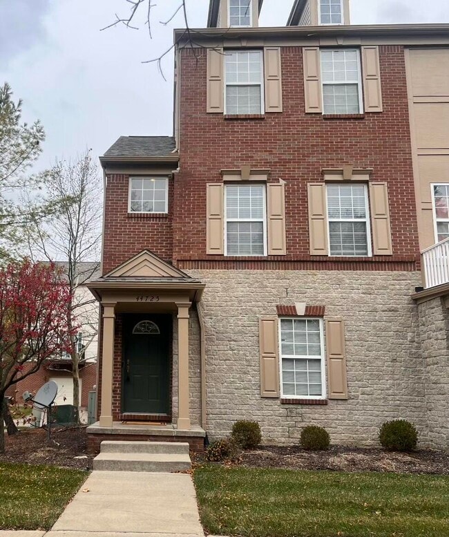 Foto del edificio - 44725 Ellery Ln