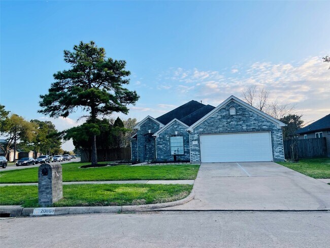 Foto del edificio - 20803 Lavenderwood Dr