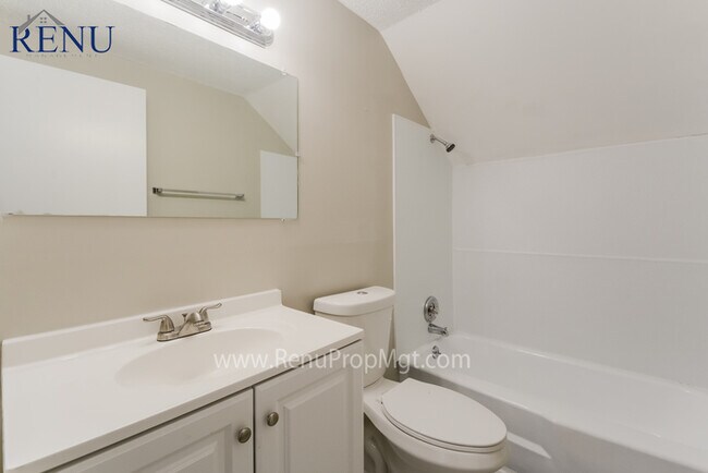 Building Photo - 11740 Carolview Dr