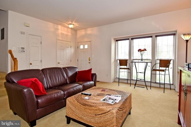Living room - 16739 Sweeney Ln