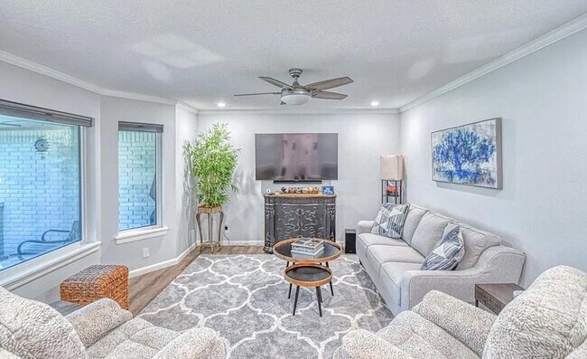 Foto del edificio - 5 Bryarwood Pl