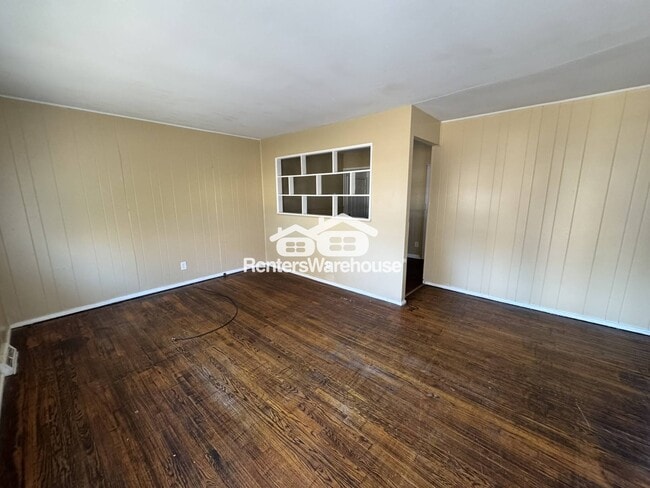 Building Photo - 10137 Cavalier Ct