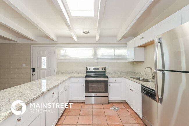 Foto del edificio - 5913 E Lester Dr