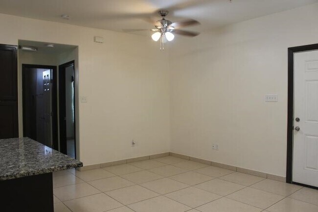 Foto del edificio - 3118 Garfield St