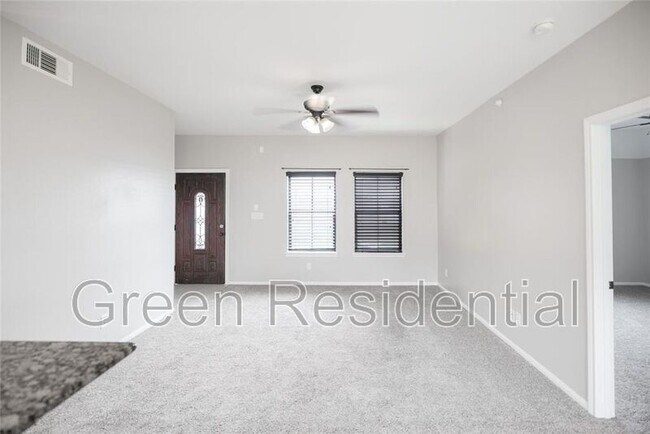 Foto del edificio - 13165 Snow Ln