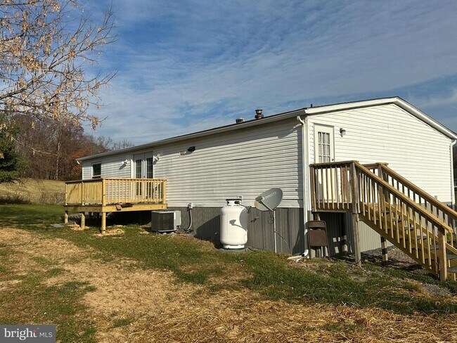 Building Photo - 1172 Headley Rd
