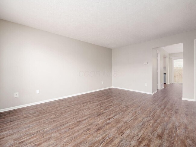 Building Photo - 7754 Deercrest Ct