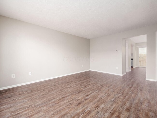 Foto del edificio - 7754 Deercrest Ct