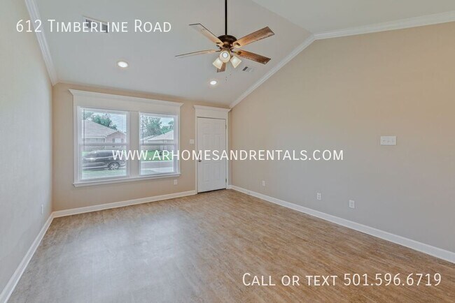 Foto del edificio - 612 Timberline Rd