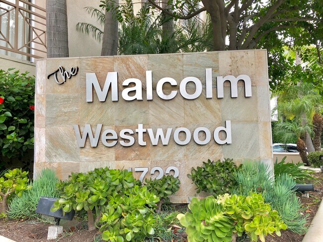 Foto del edificio - 1722 Malcolm Ave