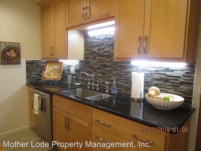 Foto del edificio - 3 br, 2 bath House - 17883 Robin Road