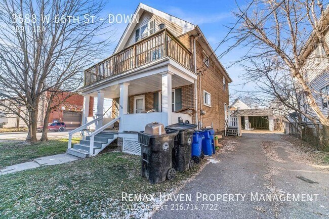 Foto del edificio - 3588 W66th St DN, Cleveland- Spacious 2 be...