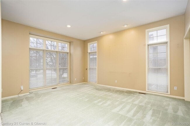 Building Photo - 42104 Echo Forest Dr