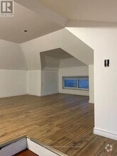 Building Photo - 1011 Pelissier St