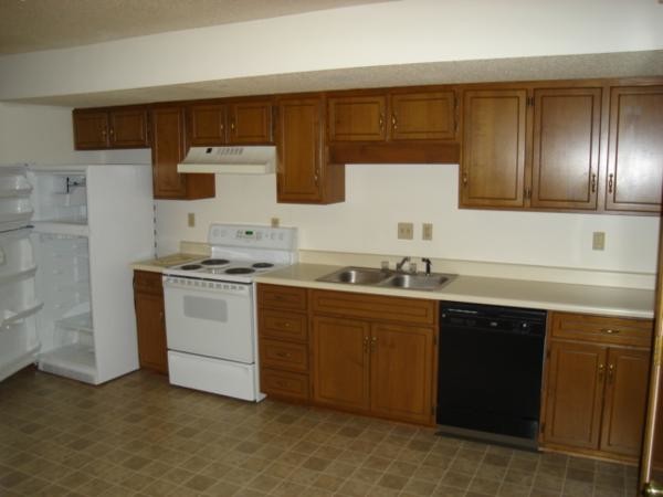 Building Photo - 422 Kickapoo St