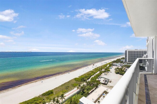 Foto del edificio - 4775 Collins Ave