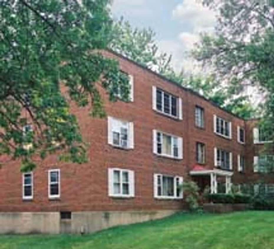 Foto principal - Second Floor Condo Near Tenney Park