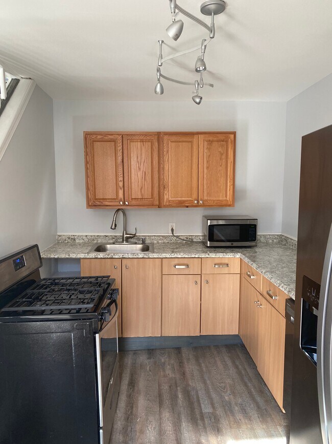 Foto del edificio - 4505 Davison St