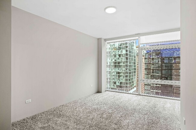 Foto del edificio - 211 E Illinois St