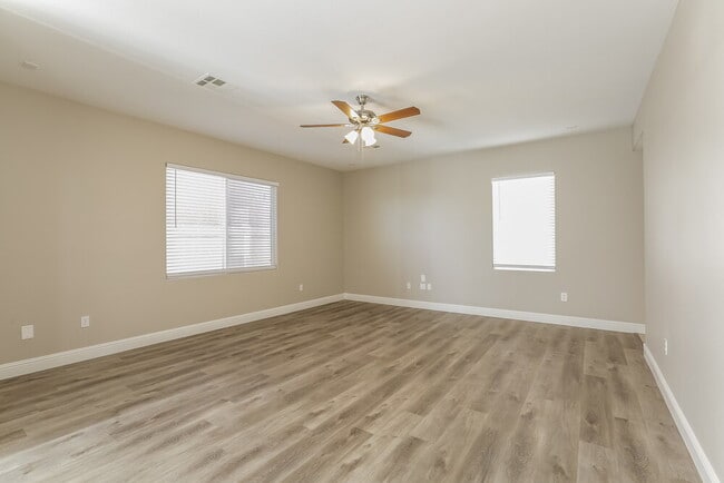 Building Photo - 8735 Le Agavi Ct