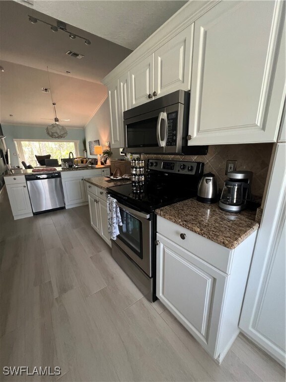 Foto del edificio - 1095 Partridge Cir