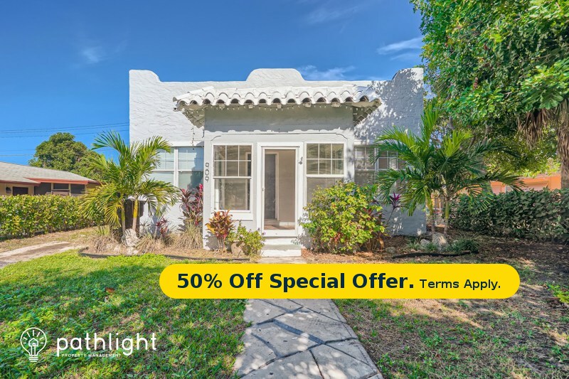 Foto principal - 909 29th St