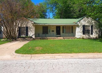 Building Photo - 3432 Brady Ave