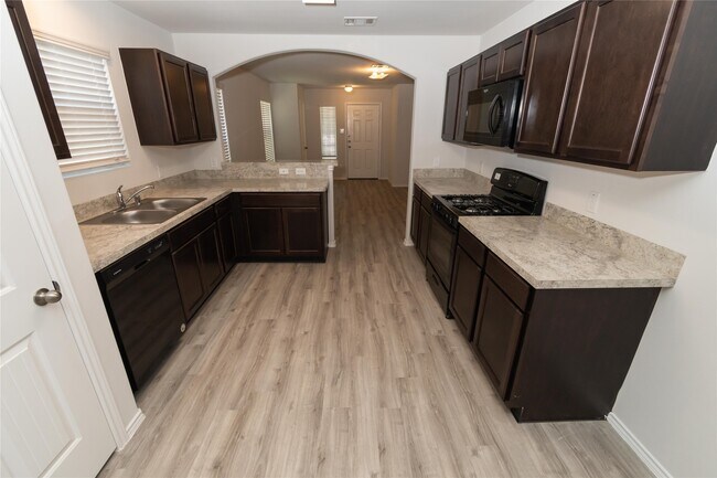 Building Photo - 16911 Lacey Bell Ln