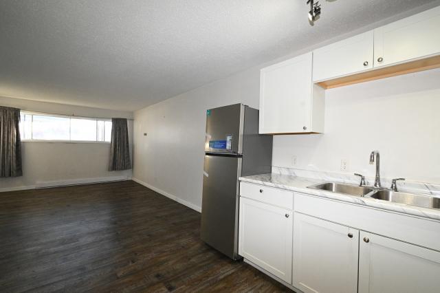 Photo du bâtiment - 1 bedroom in Prince George BC V2M 4N1