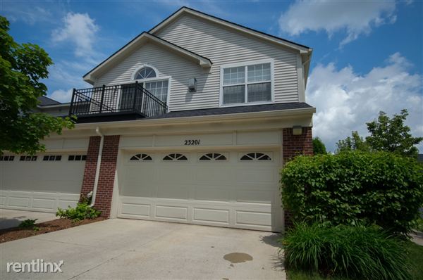 Building Photo - 23201 Alexa Dr