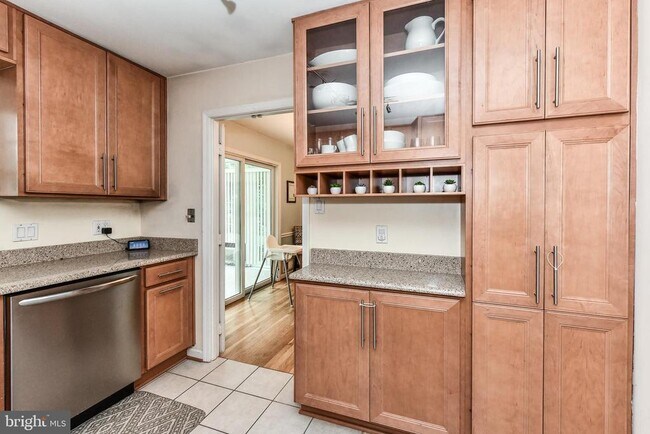 Foto del edificio - 7807 Suffolk Ct