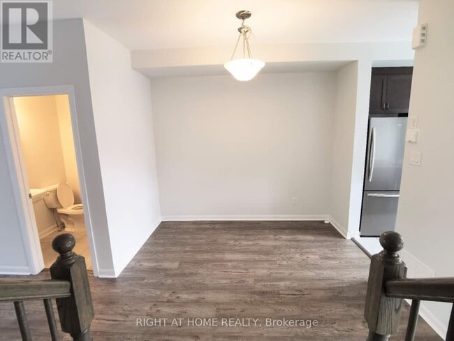 Building Photo - 90 Natare Pl