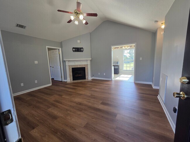 Foto del edificio - 4412 Hatteras Dr