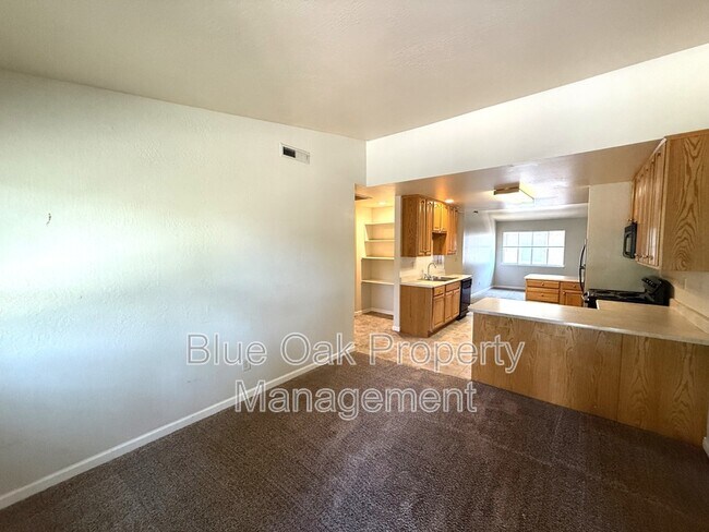 Foto del edificio - 390 Ash St