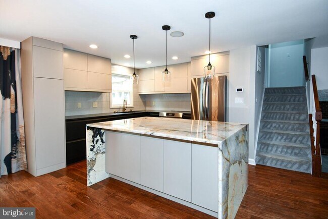 Foto del edificio - 8844 Mourning Dove Ct