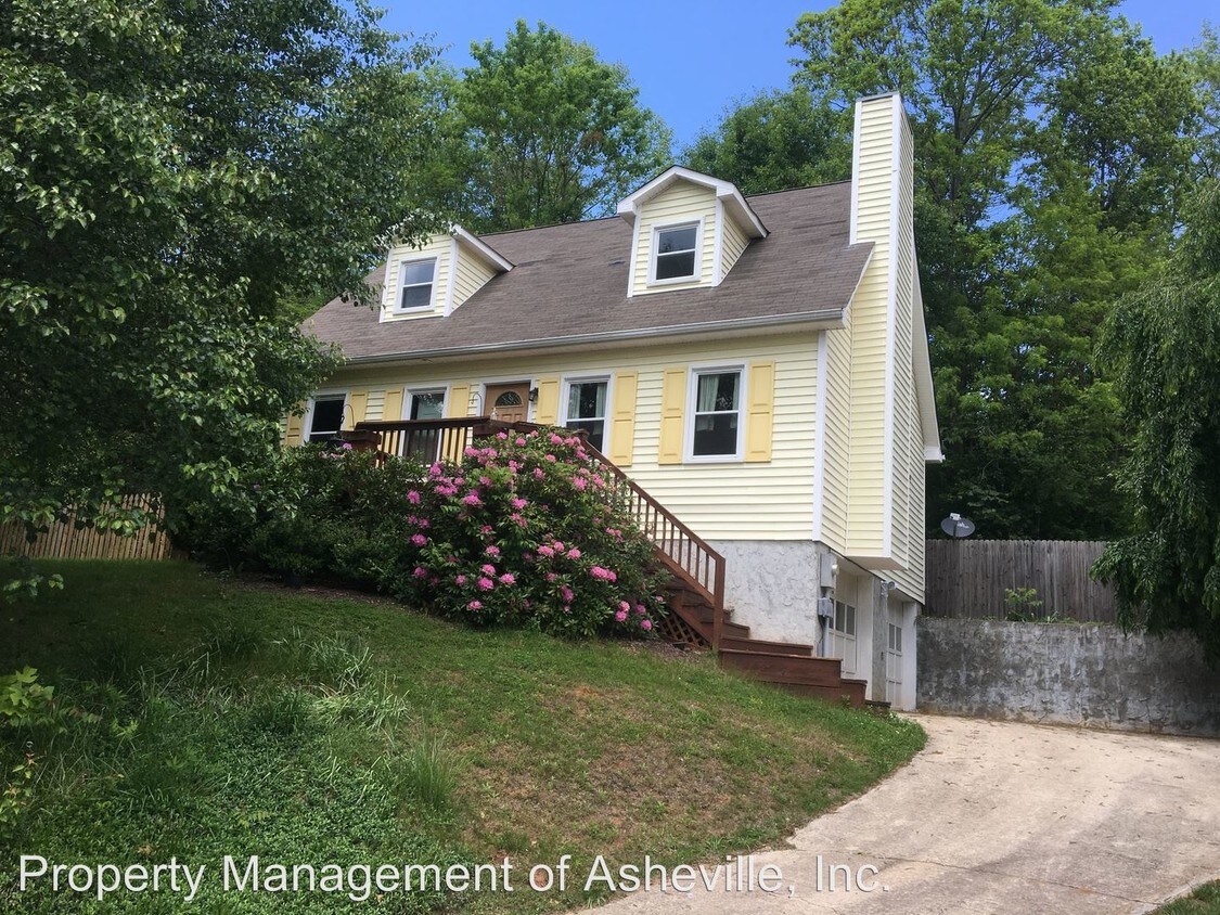 Foto principal - 3 br, 2.5 bath House - 9 Williamsburg Place