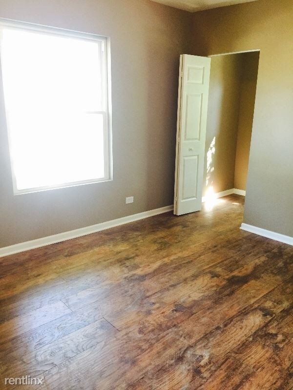 Foto del edificio - 1150 N Ridgeway Ave