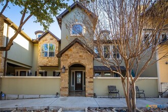 Building Photo - 961 N Academy Ave