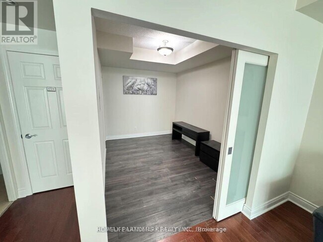 Building Photo - 31 Olive Ave