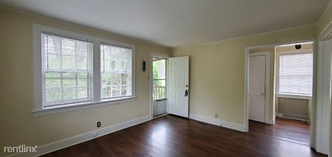 Foto del edificio - 106 W 4th St