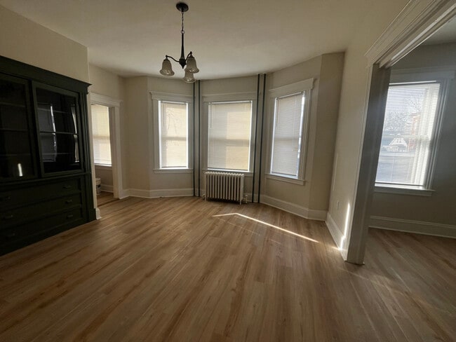 Building Photo - 989-991 Capitol Ave