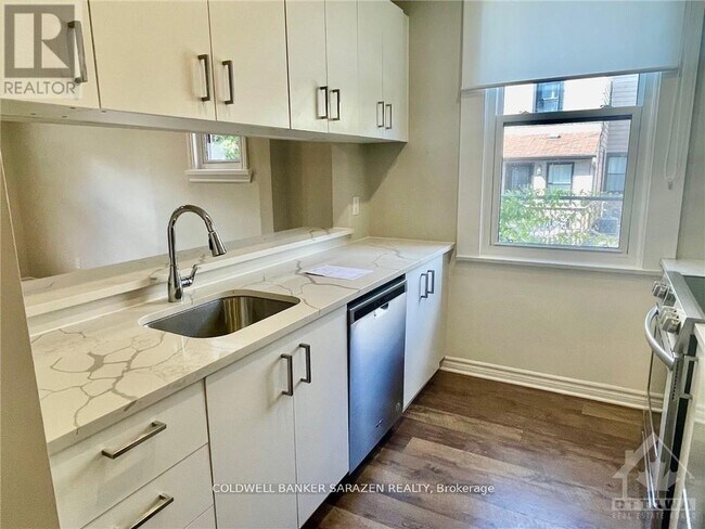 Photo du bâtiment - 58 Parent Ave