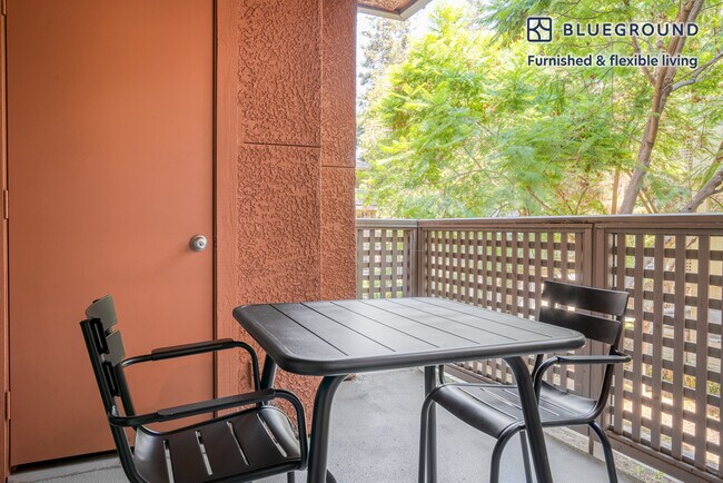 Foto del edificio - 1530 Vista Club Cir