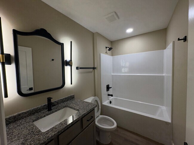 Foto del edificio - For Rent