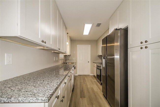 Building Photo - 3210 Shingler Terrace