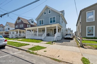 Building Photo - 113 12th Ave